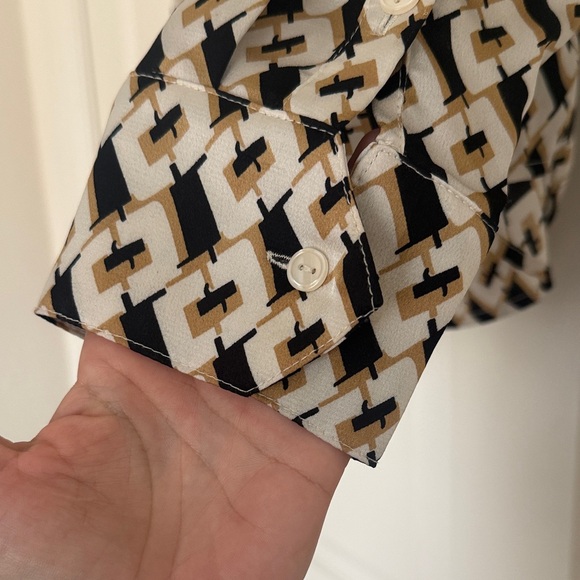 Geometric Patterned Button-Up Shirt - Picture 2 of 6